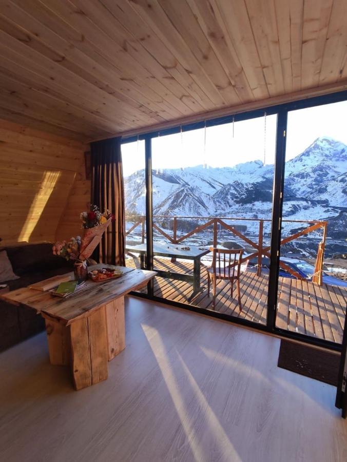 Alone Cottage Kazbegi 外观 照片