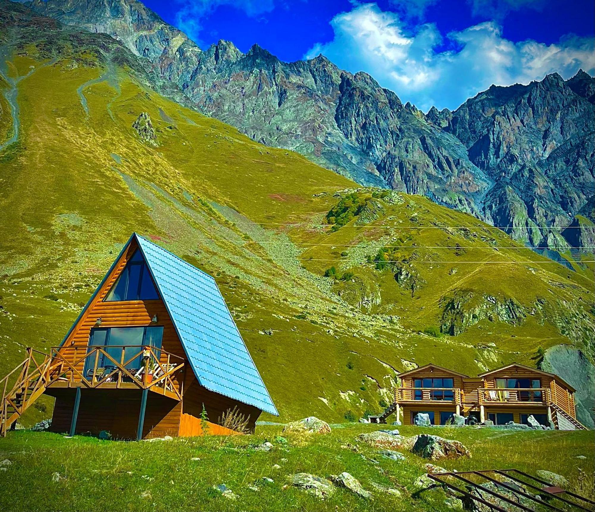 Alone Cottage Kazbegi 外观 照片